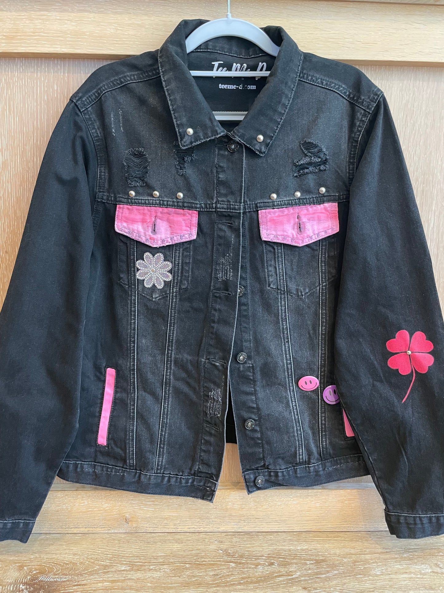 LUCKIEST GIRL ♥ Everything works out for me! - Hand painted jacket