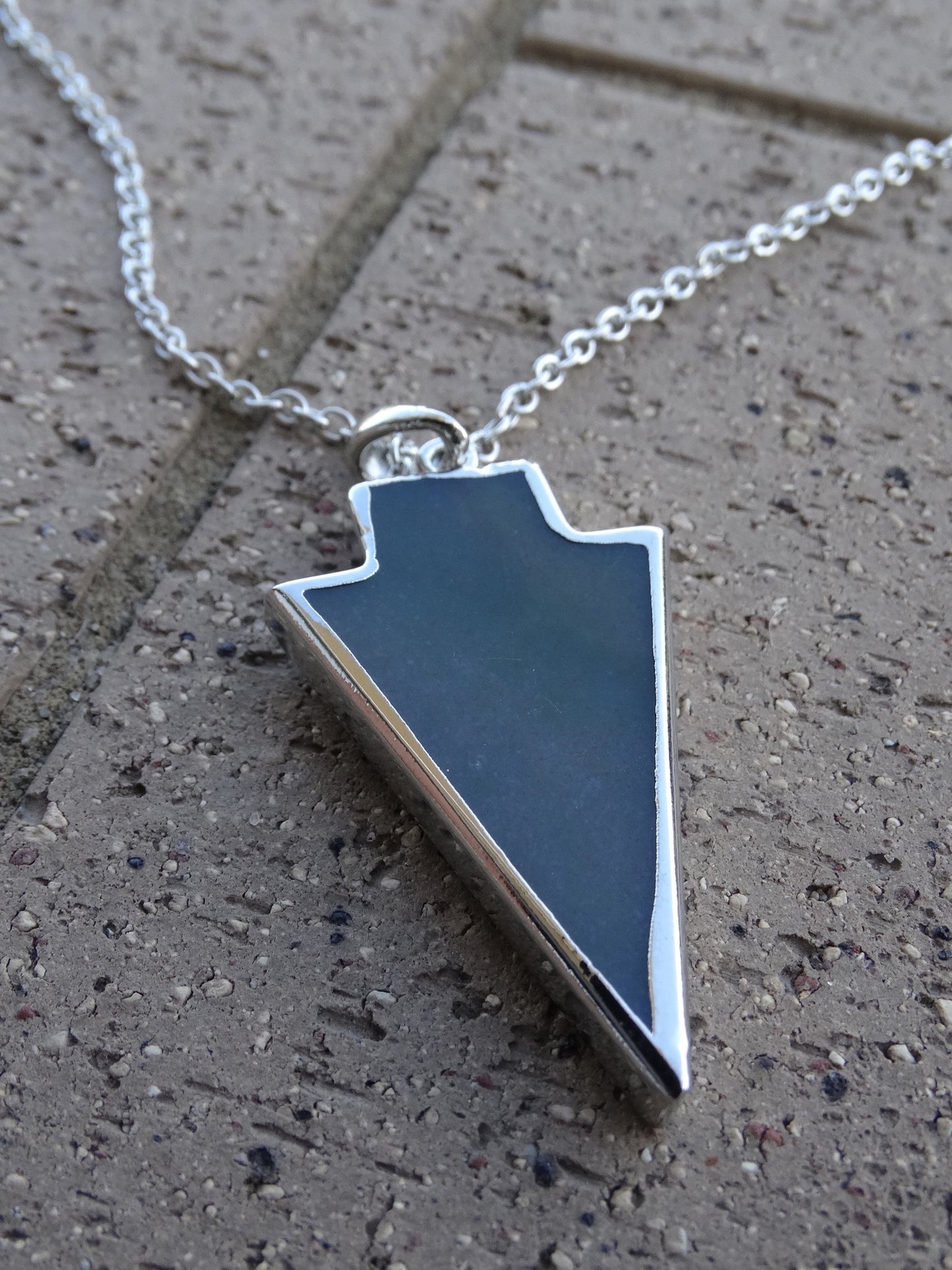 Arrow Pendant Necklace - Olive